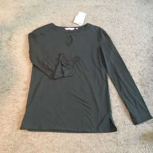 New never worn women’s long sleeve shirt